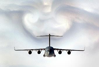 A photo of a C-17 in flight.